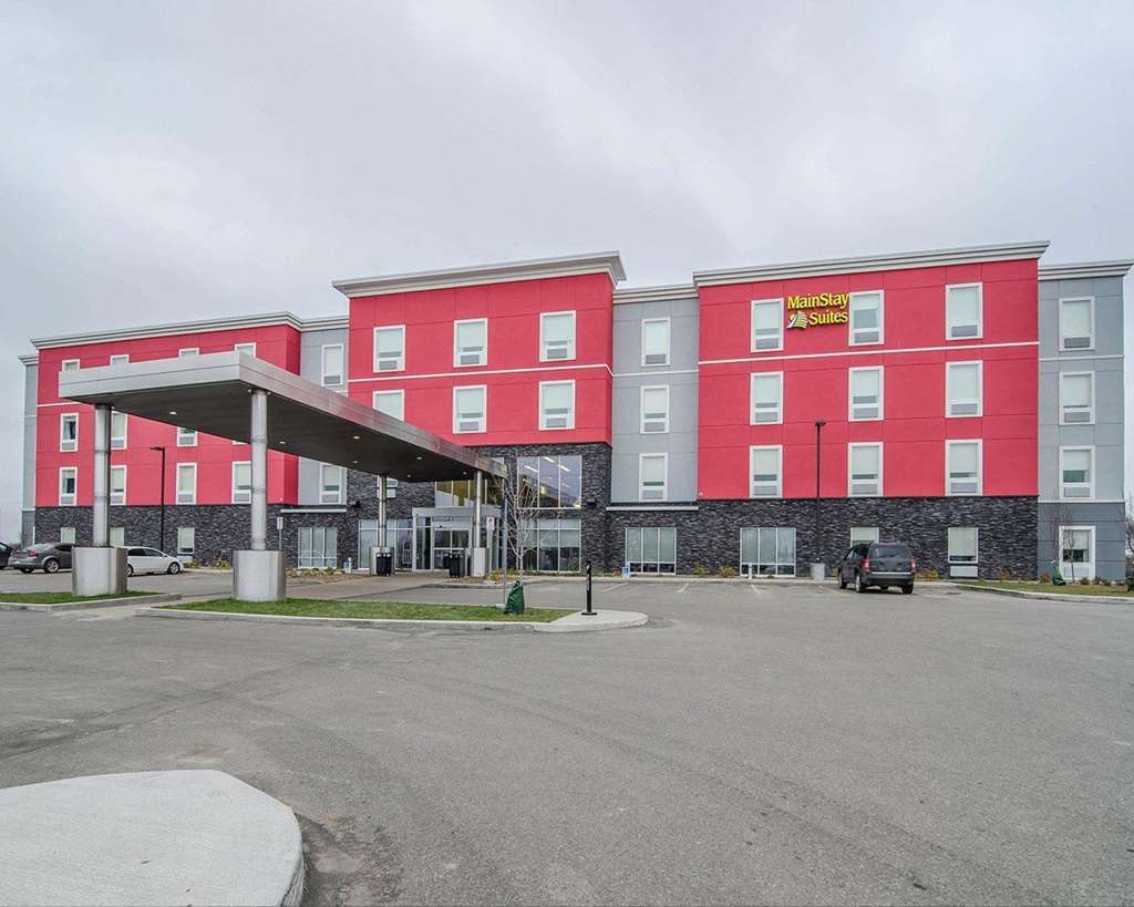 Best Western Plus Airport Inn & Suites Saskatoon Exterior foto
